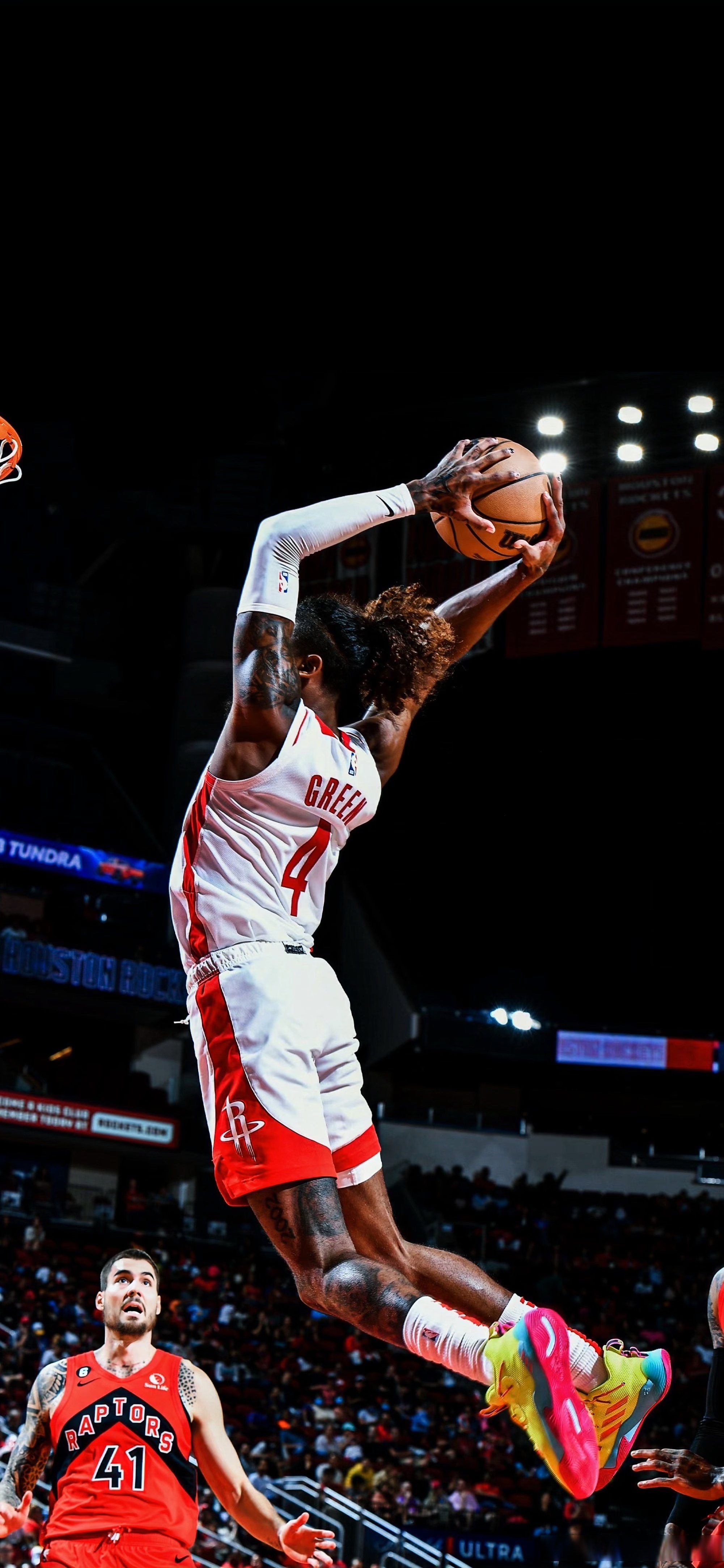 雷霆队新赛季开门红，表现令人瞩目(雷霆队新赛季开门红,表现令人瞩目的英文)