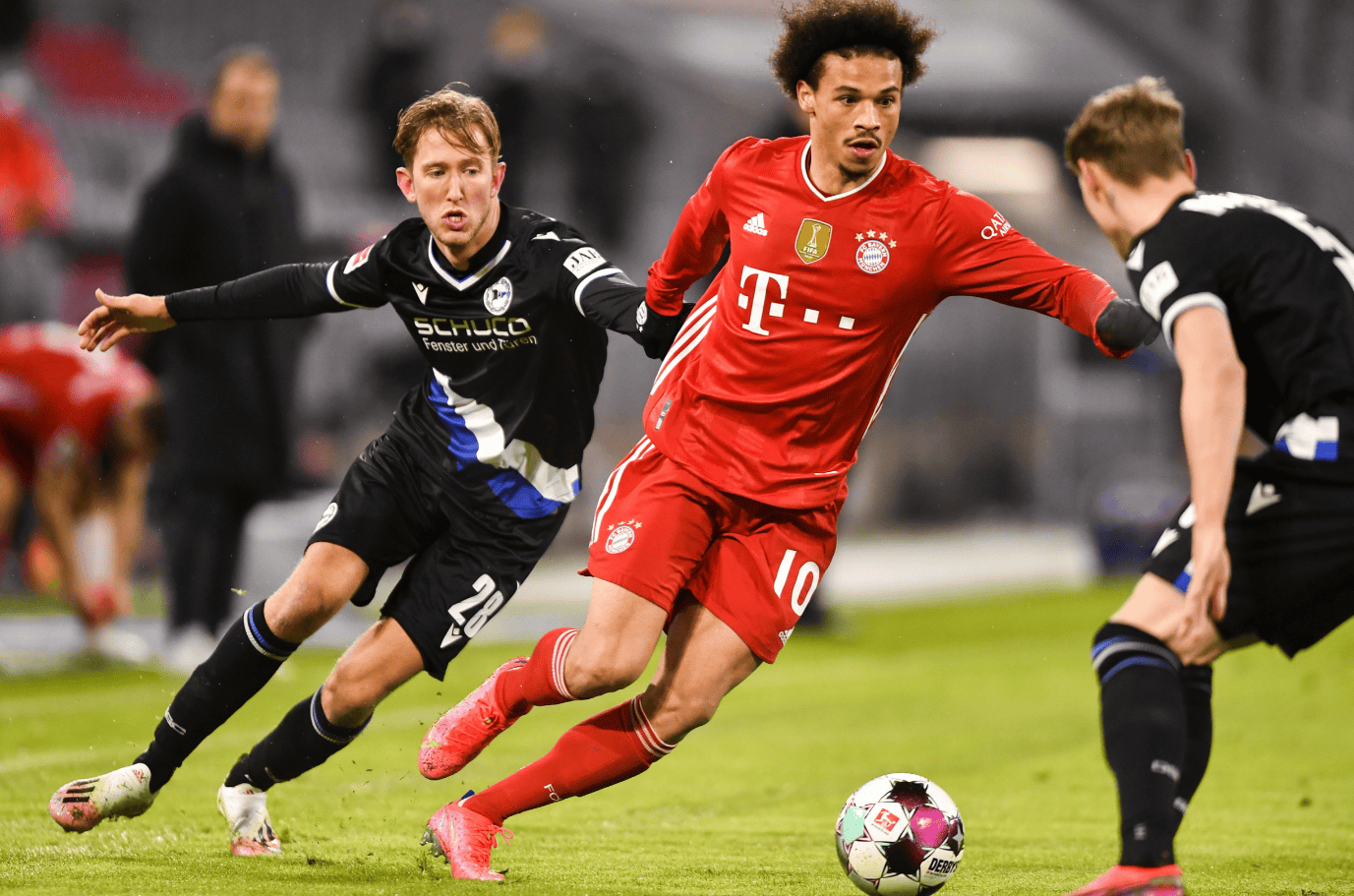 沃尔夫斯堡战术调整赢得成功，球队士气大振的简单介绍